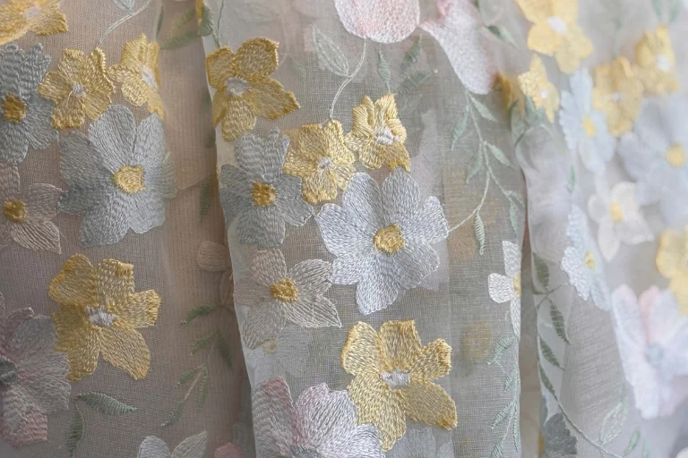 tejidos_golden_mediterranean_tendenciasmagazine